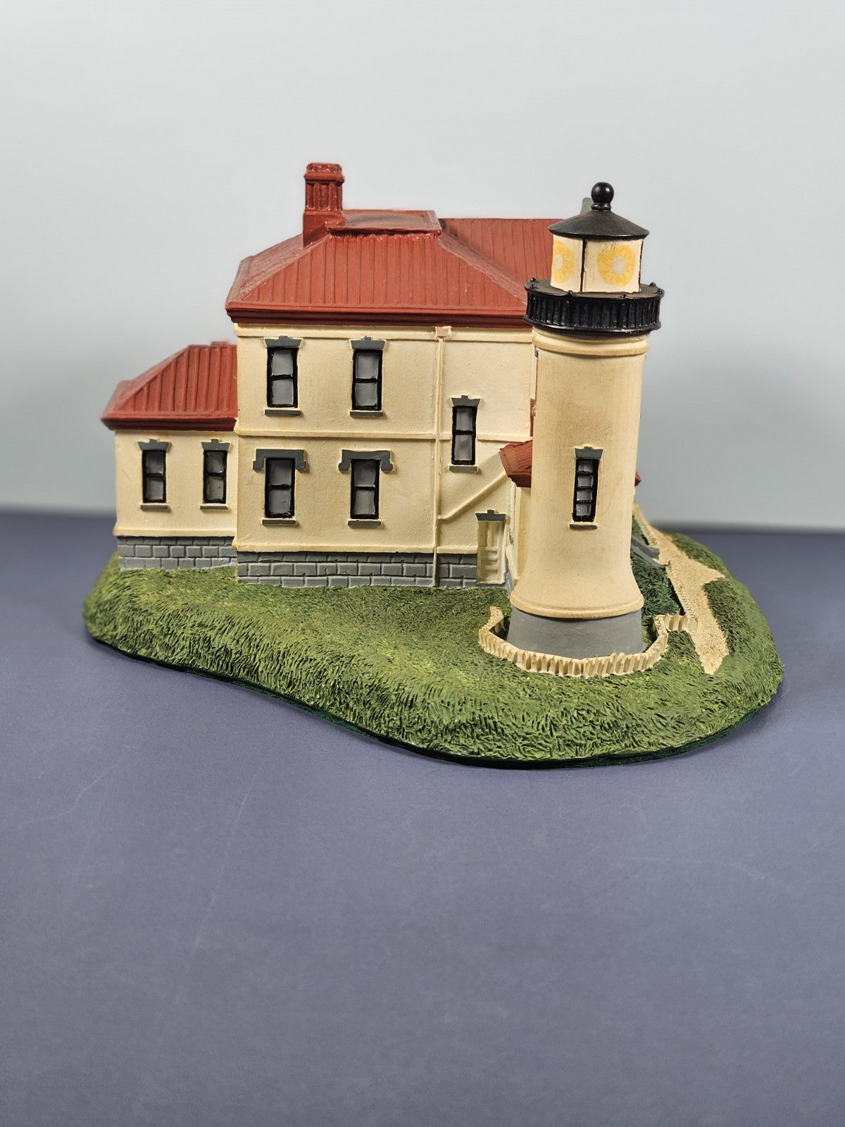 Admiralty Head Lighthouse Danbury Mint Lighthouses 1992  Whidbey Island WA