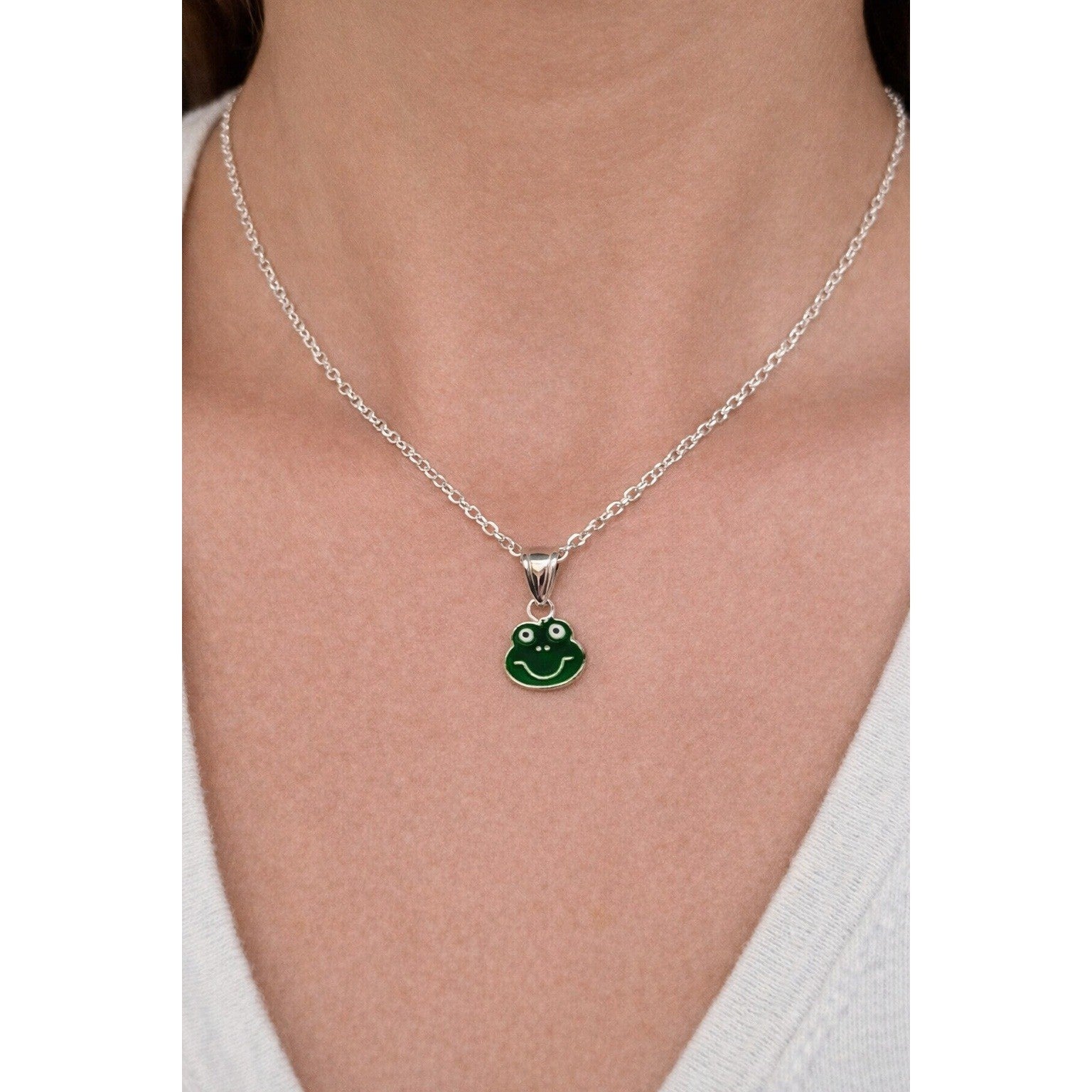 Vintage Sterling Silver Frog Pendant Necklace 16 Inch Chain