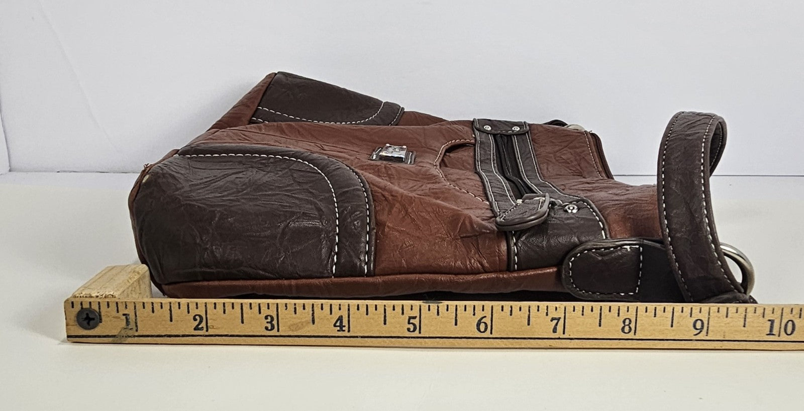 Stone & Co Shoulder Bag Purse Faux Leather Brown Cognac Zip Pockets