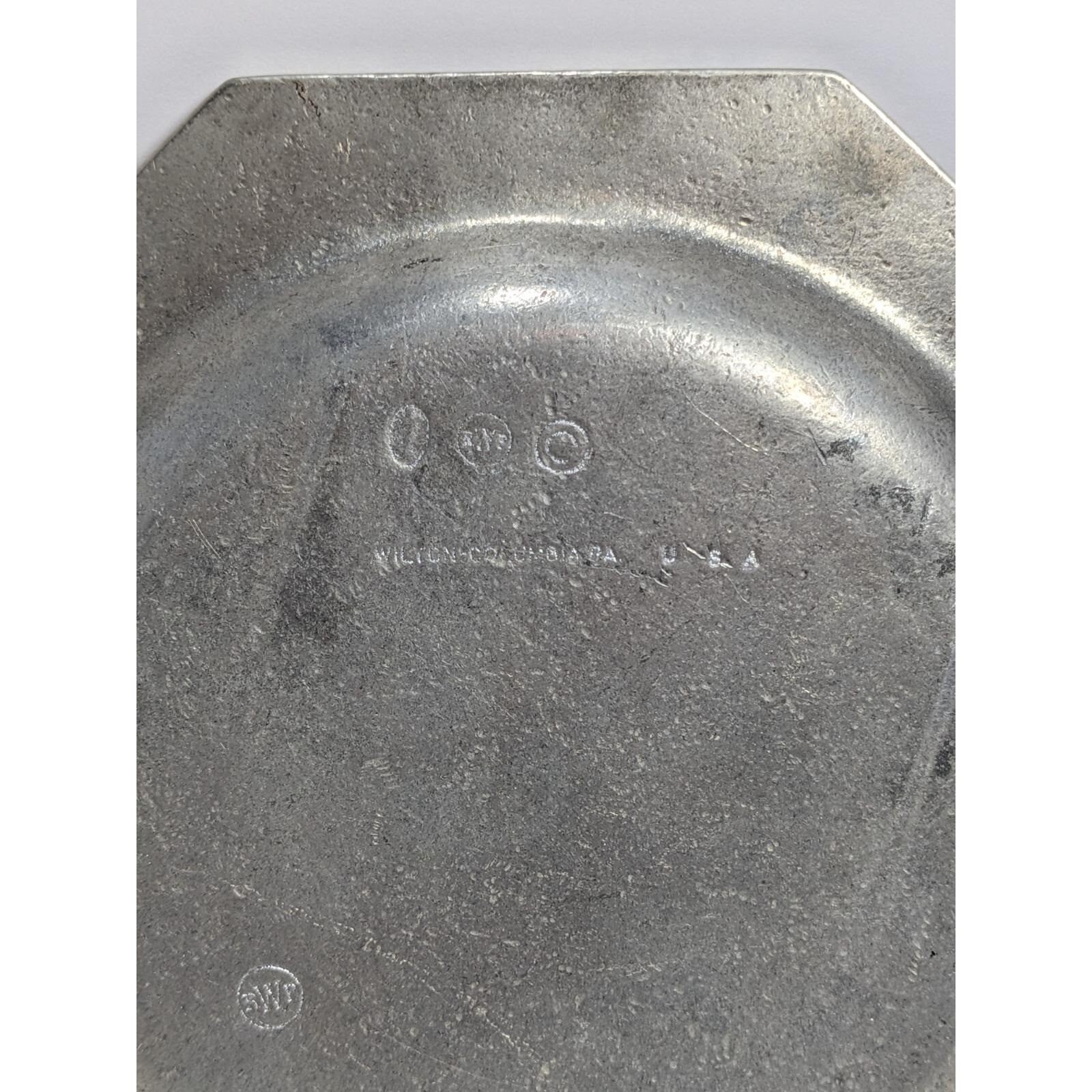 Wilton Columbia Pewter Mardi Gras 1975 Plate 6.5 Inch