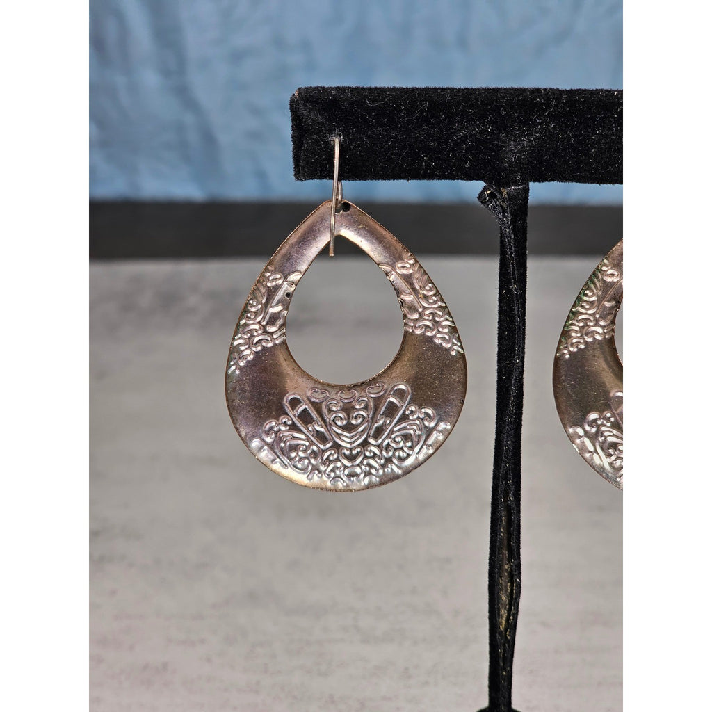 Vintage Black Teardrop Dangle Earrings with Etched Scroll Design