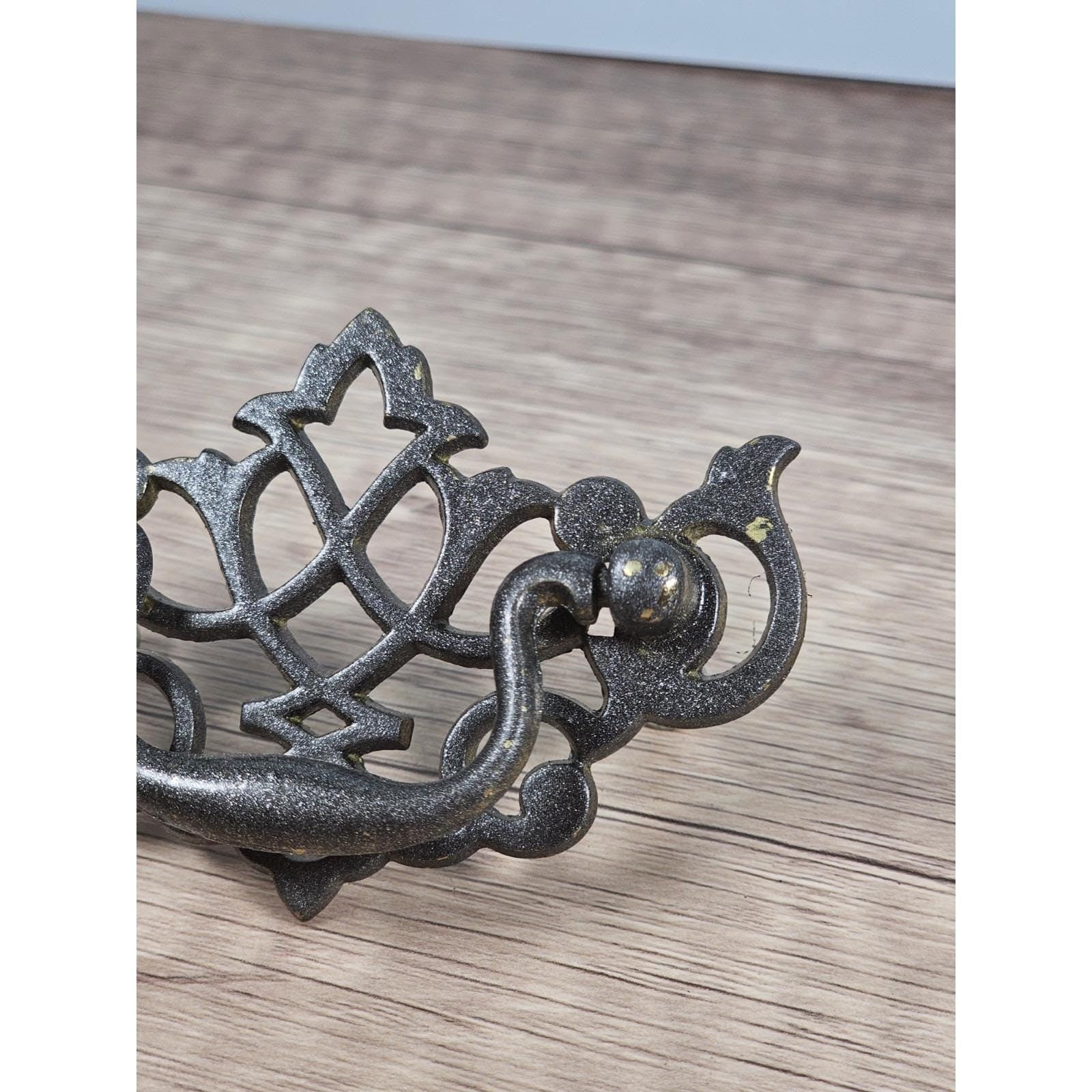 Vintage 1960s Brass Drop Bail Drawer Pull – KBC Hardware – 2 3/4x 2 1/2