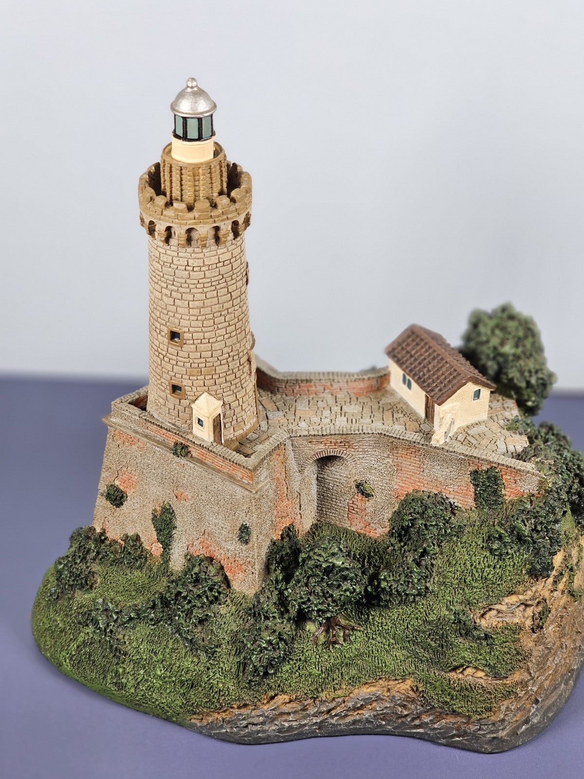 Danbury Mint Portoferráio Lighthouse Sculpture 5.5" Tall From Historic Internati