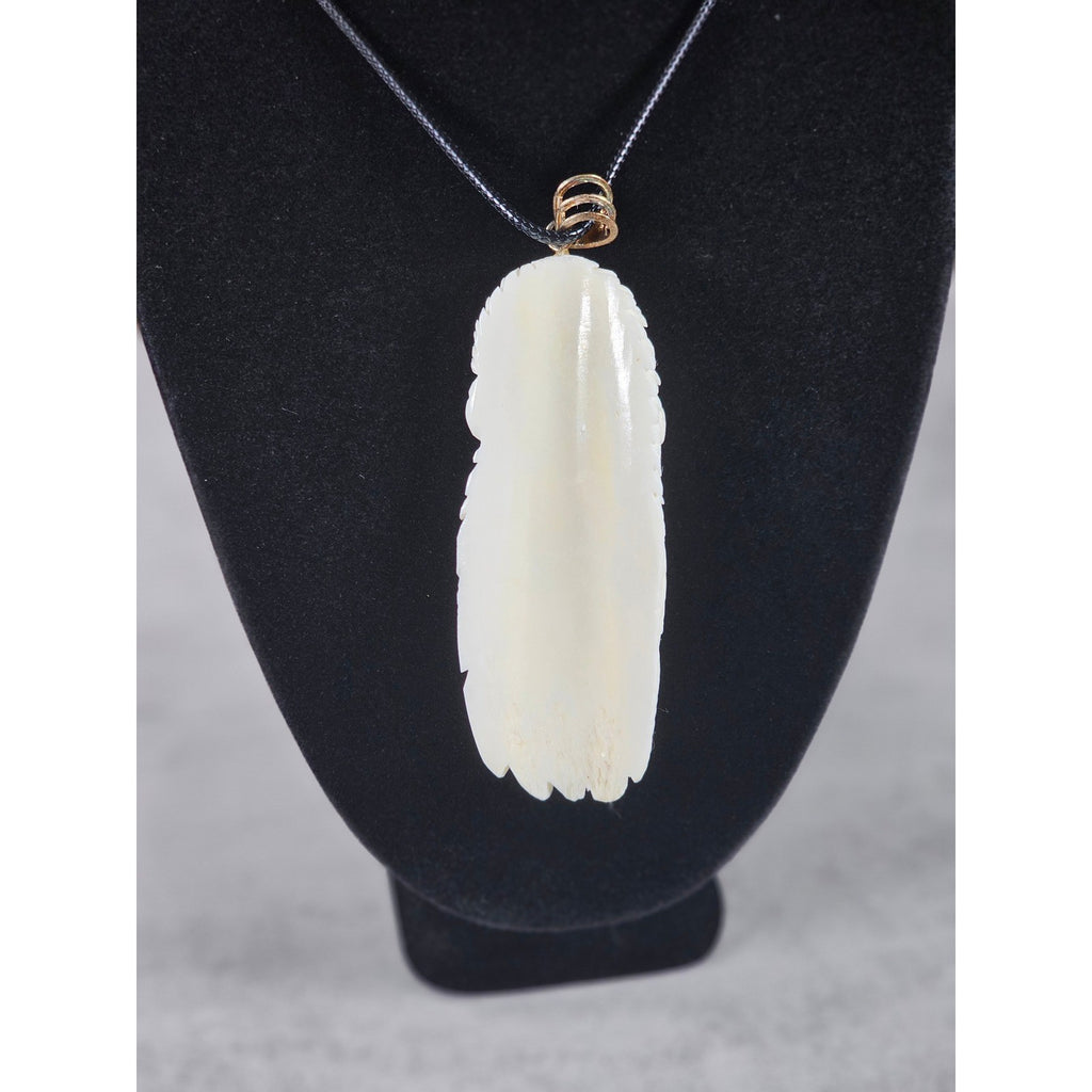 Vintage Carved Buffalo Lion Eagle Wolf Pendant Necklace