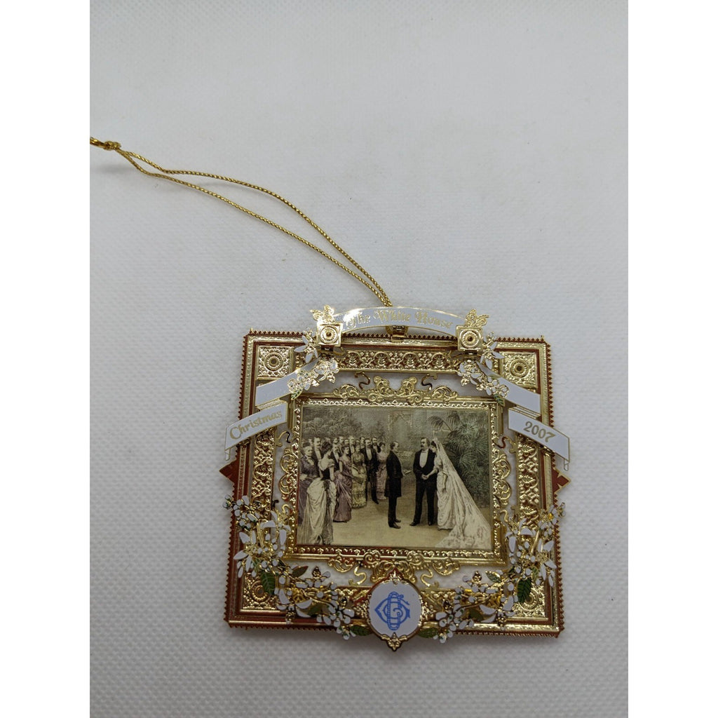 White House Historical Association Christmas Ornament w Box Papers