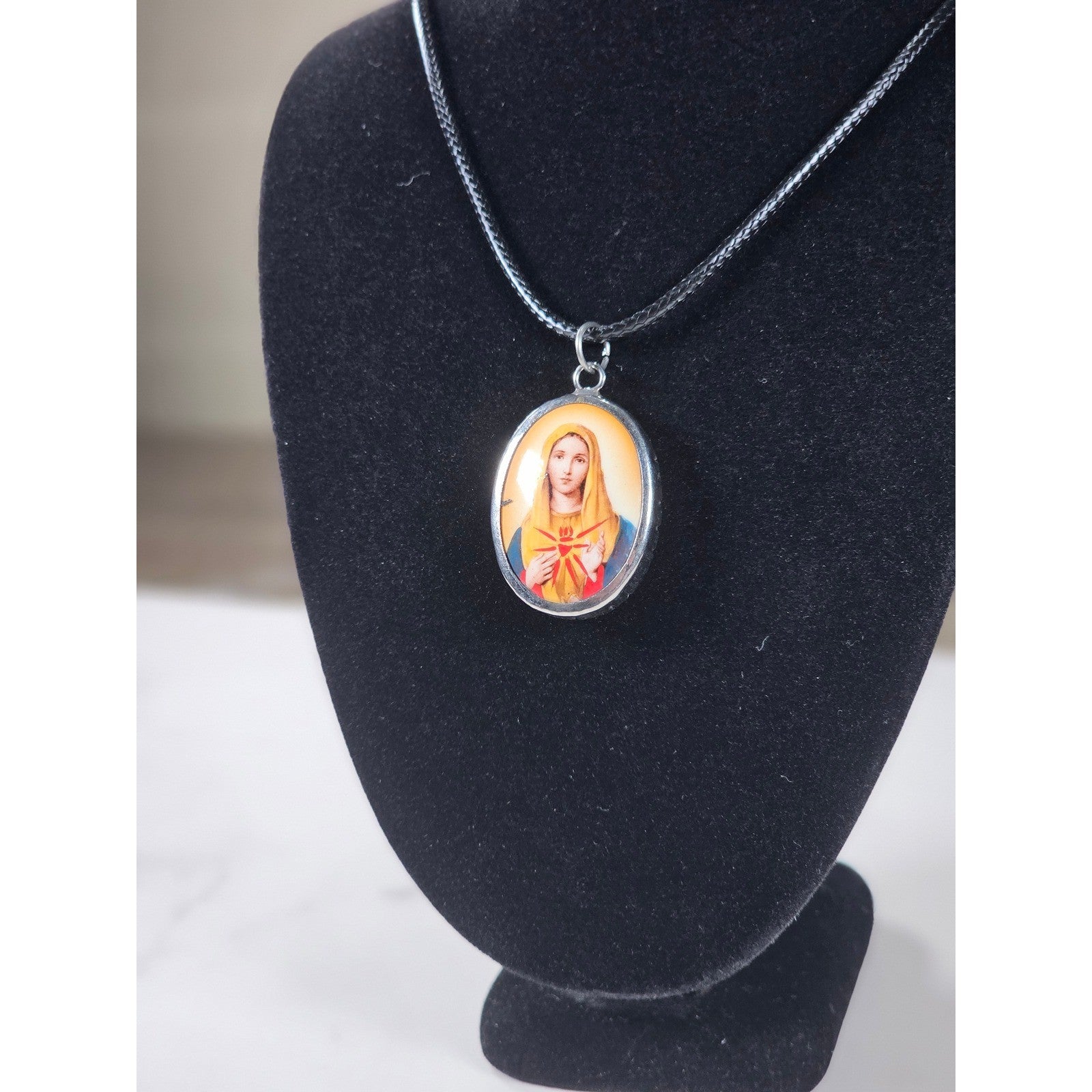 Vintage Sacred Heart Pendant Necklace Oval Catholic Medal