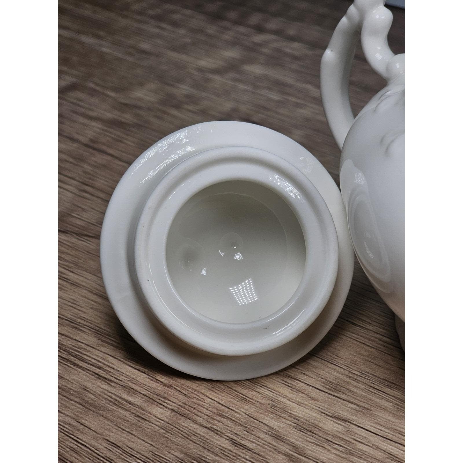 Vintage Peppertree Tabletops Porcelain Sugar Bowl with Lid