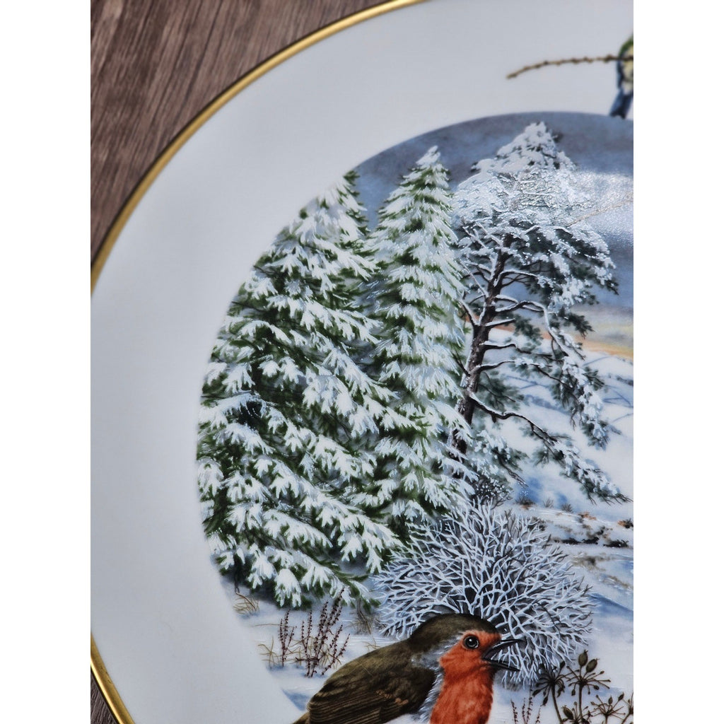 Franklin Porcelain Winter Bird Plate A Country Lane in December 1979