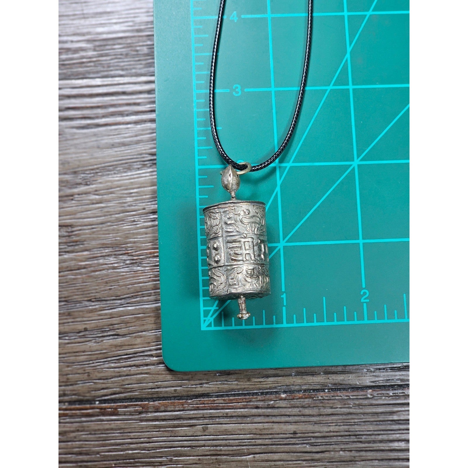 Vintage Asian Prayer Wheel Pendant Necklace Cylinder Scroll Charm