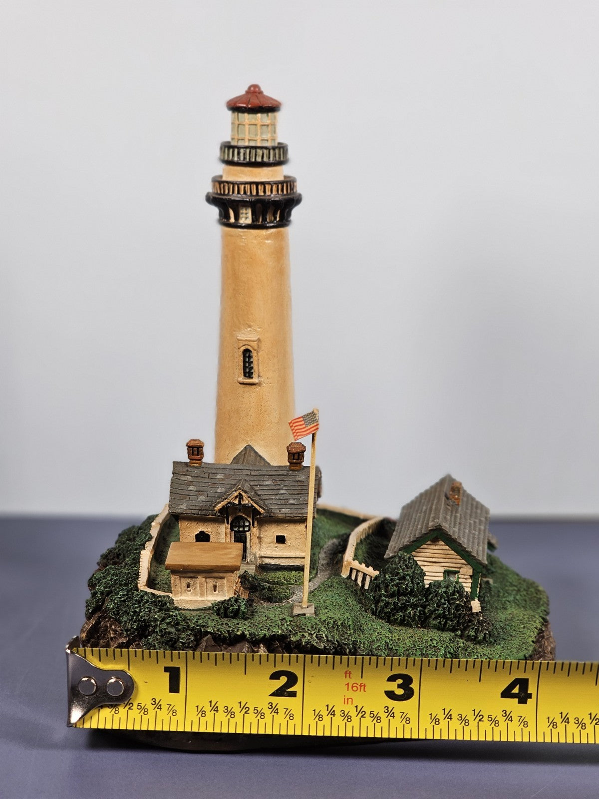 Danbury Mint Pigeon Point Lighthouse Sculpture Beacon By The Sea With COA