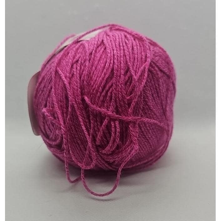 Universal Bamboo Pop Yarn Pink Cotton Blend 100g Skein