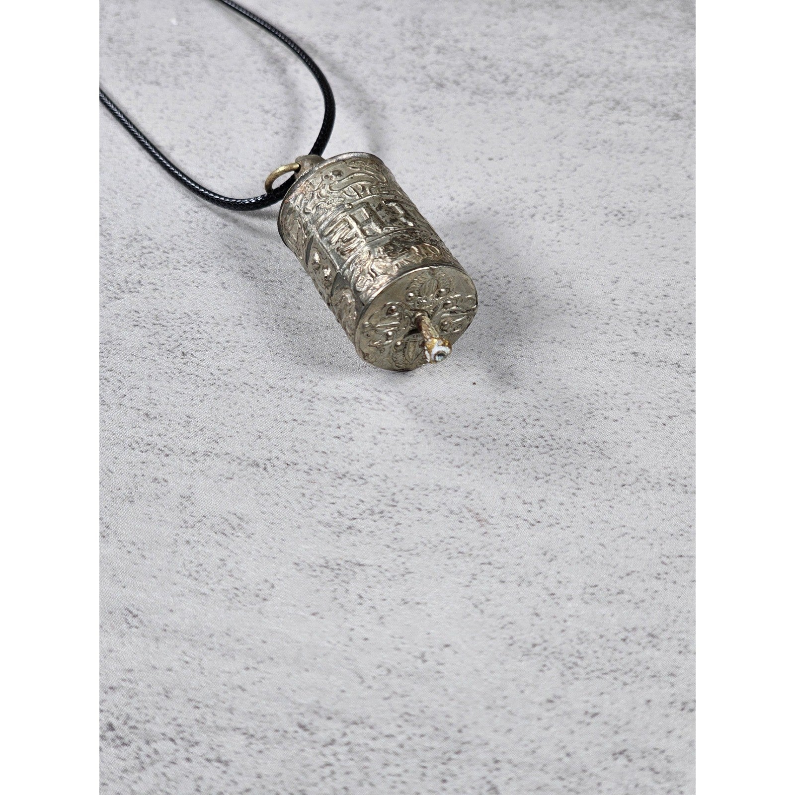 Vintage Asian Prayer Wheel Pendant Necklace Cylinder Scroll Charm
