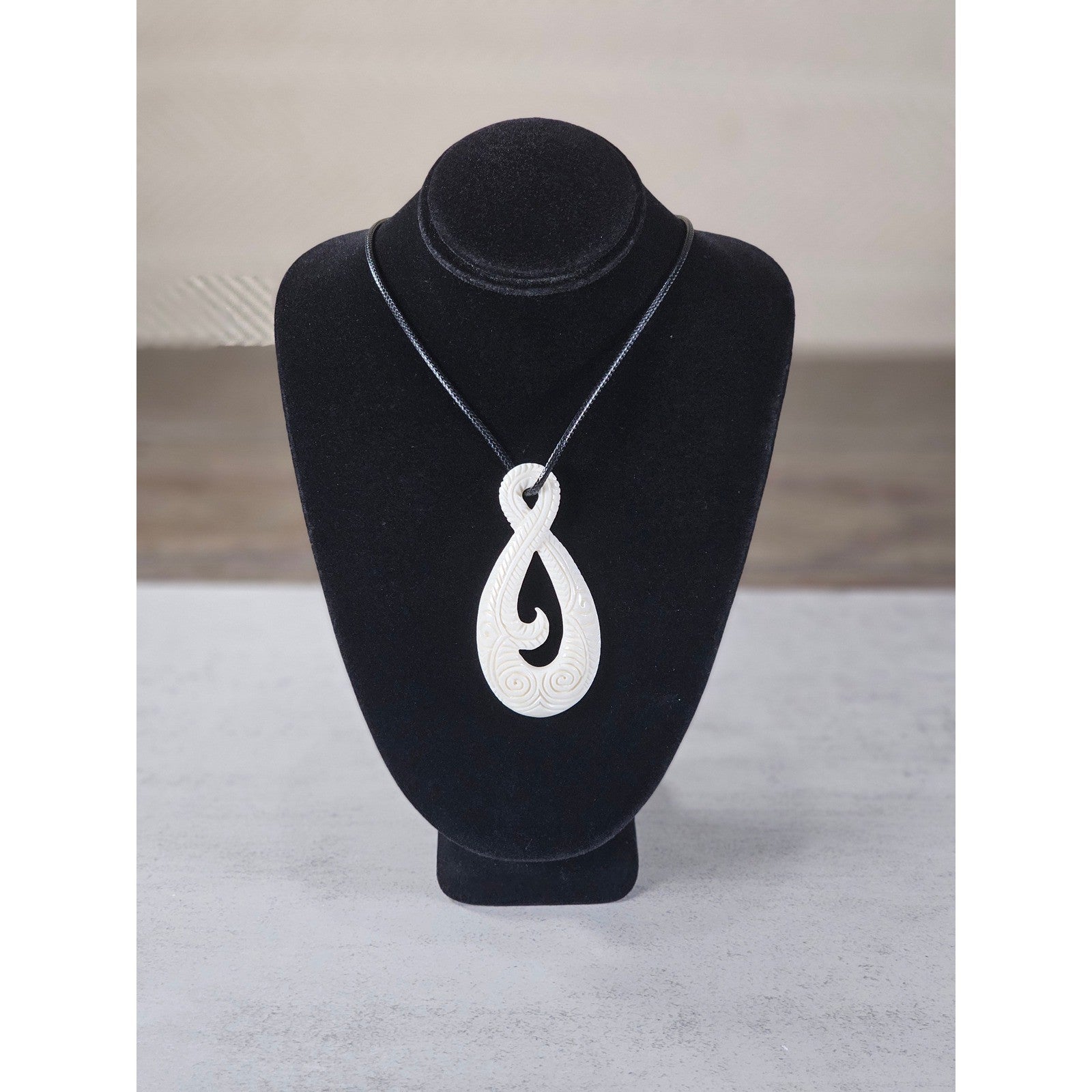 Vintage Carved Bone Hei Matau Fish Hook Pendant Necklace