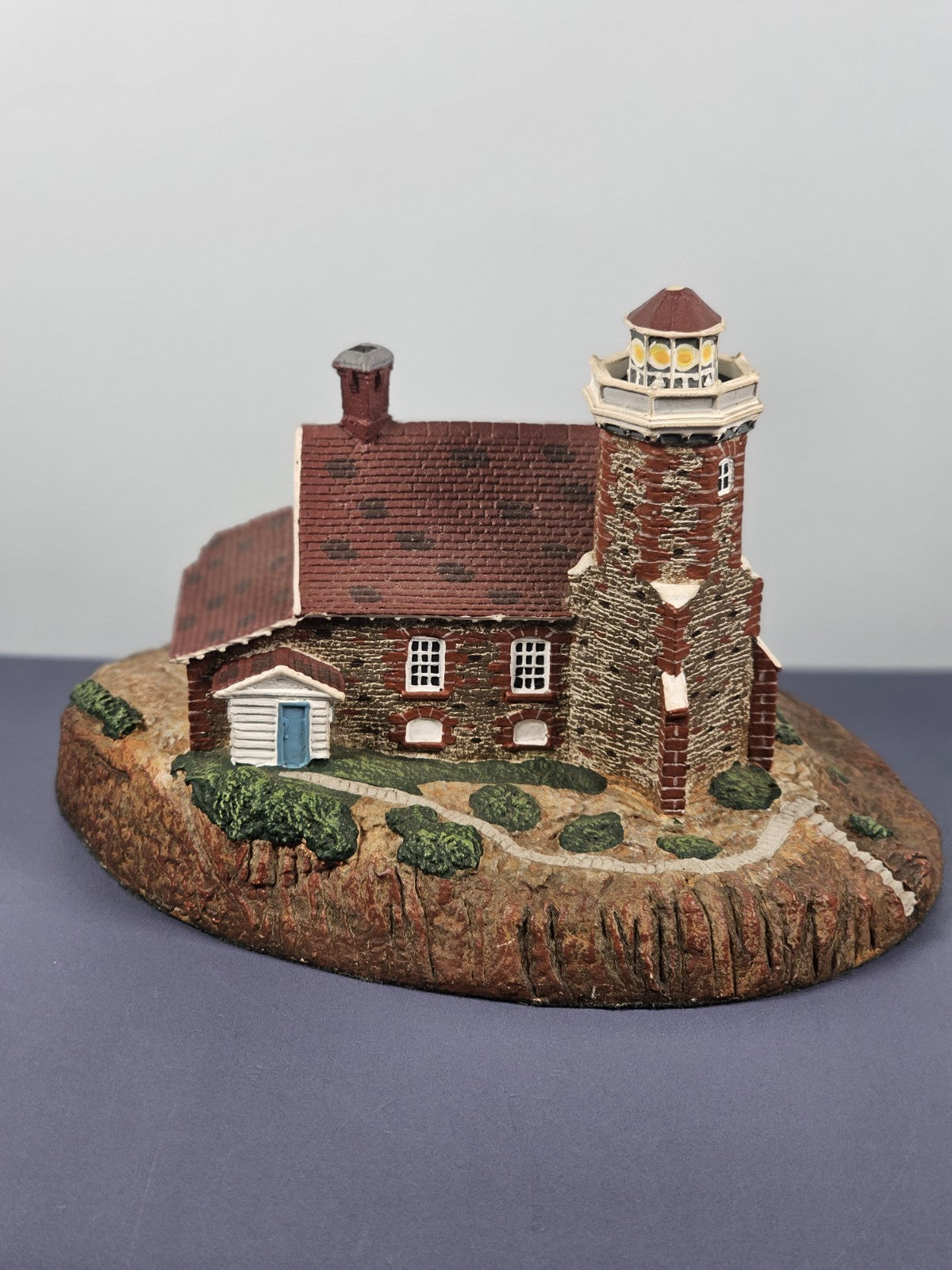 Passage Island Lighthouse Replica By Danbury Mint 1994 Historic American Lightho