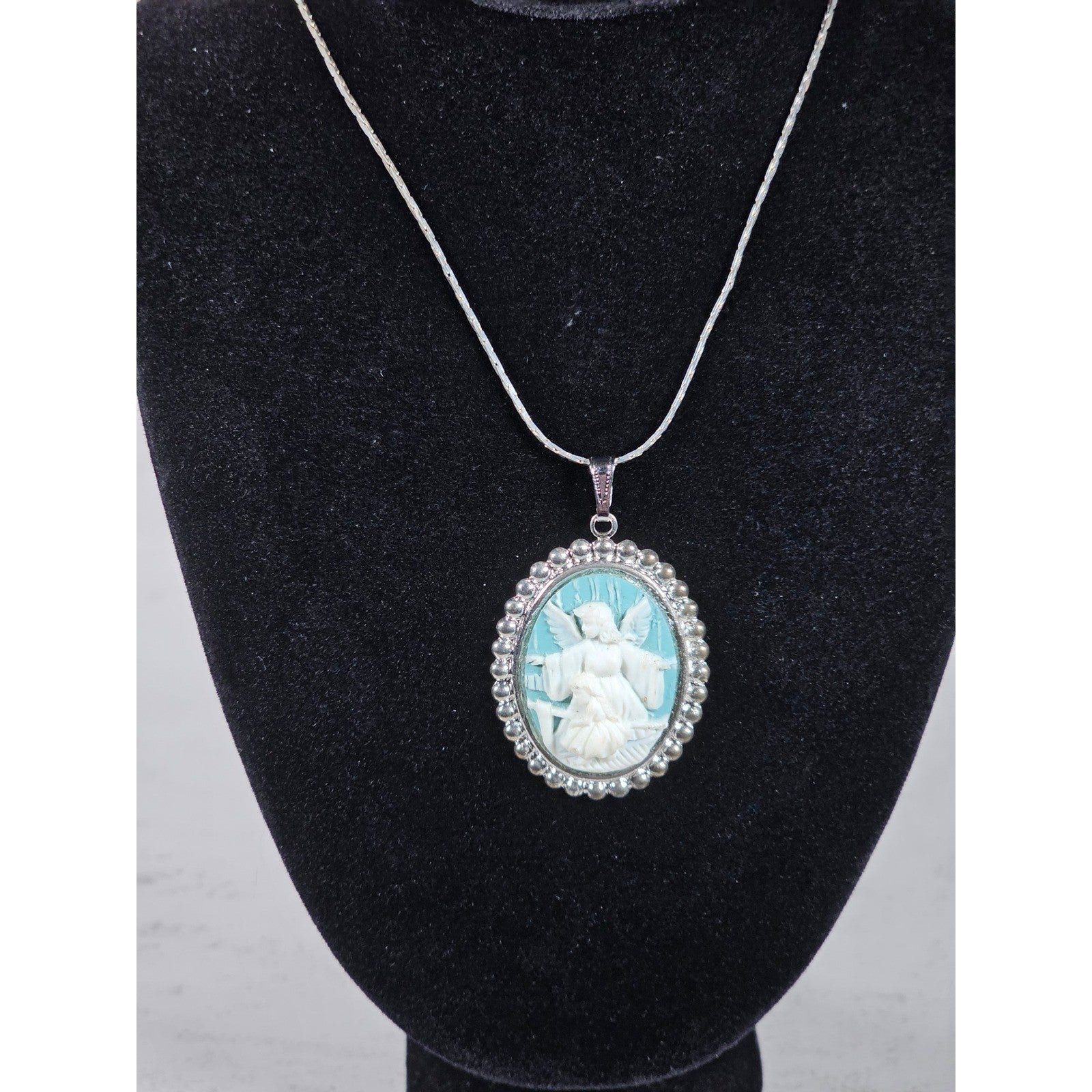 Vintage Angel Cameo Pendant Necklace Blue White Beaded Frame