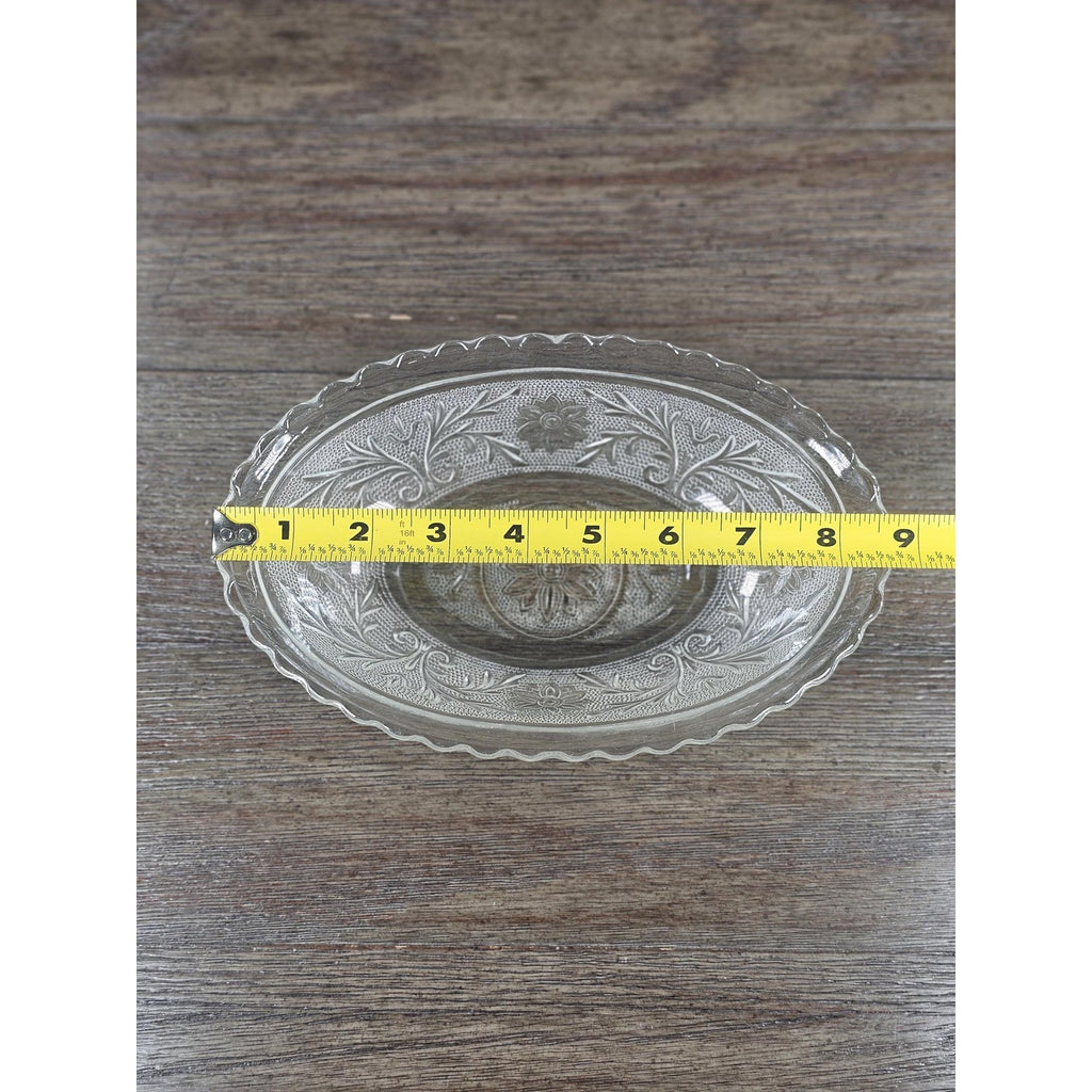 Anchor Hocking Sandwich Glass Oval Serving Bowl Scalloped Edge