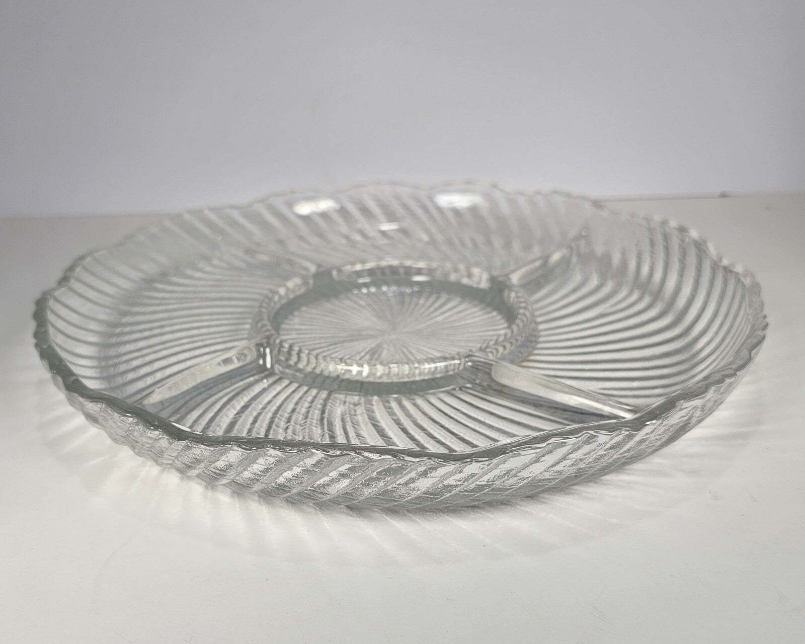 Crystal Clear Studios 11 1/4" Ashford Platter – Swirl Pattern Clear Glass