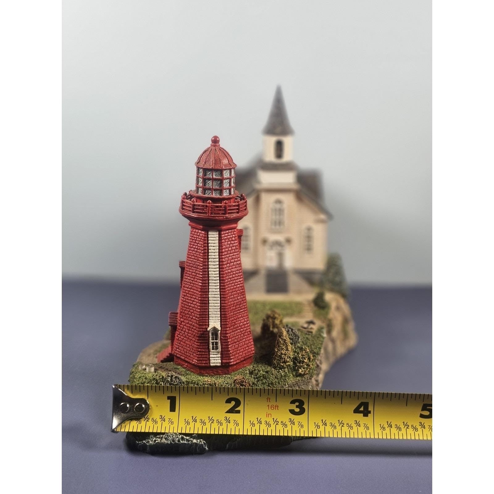 Danbury Mint La Martre Lighthouse Figurine COA Quebec
