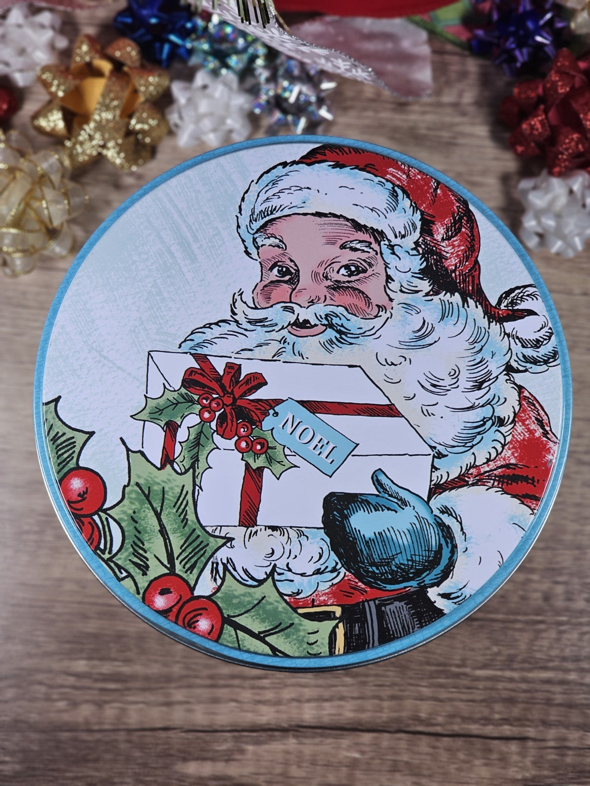 Santa Design Christmas Cookie Gift Tin 8"x5.5" Holiday Collectible Decor