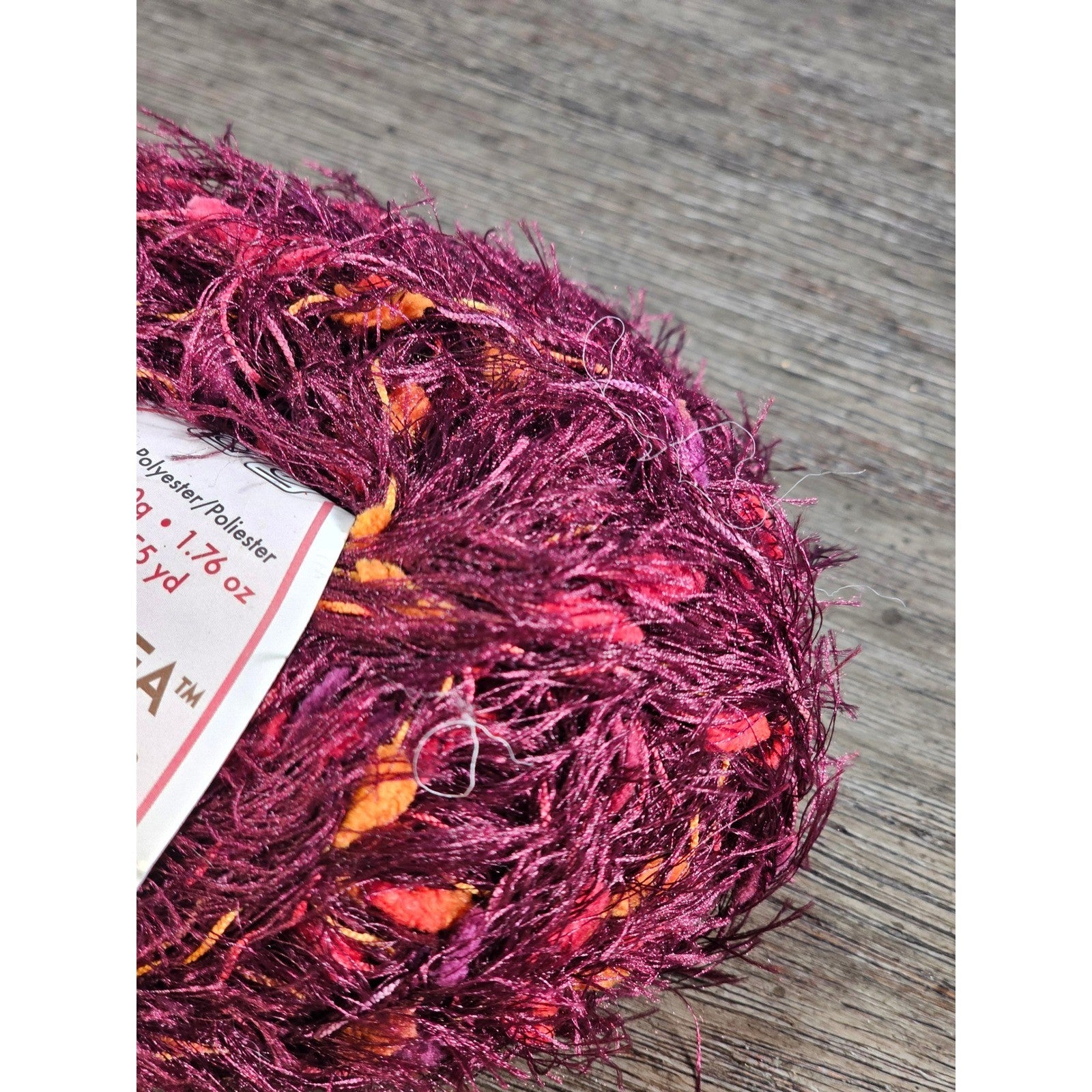 Vintage Moda Fil Claret Eyelash Yarn Textured Novelty Skein 50g