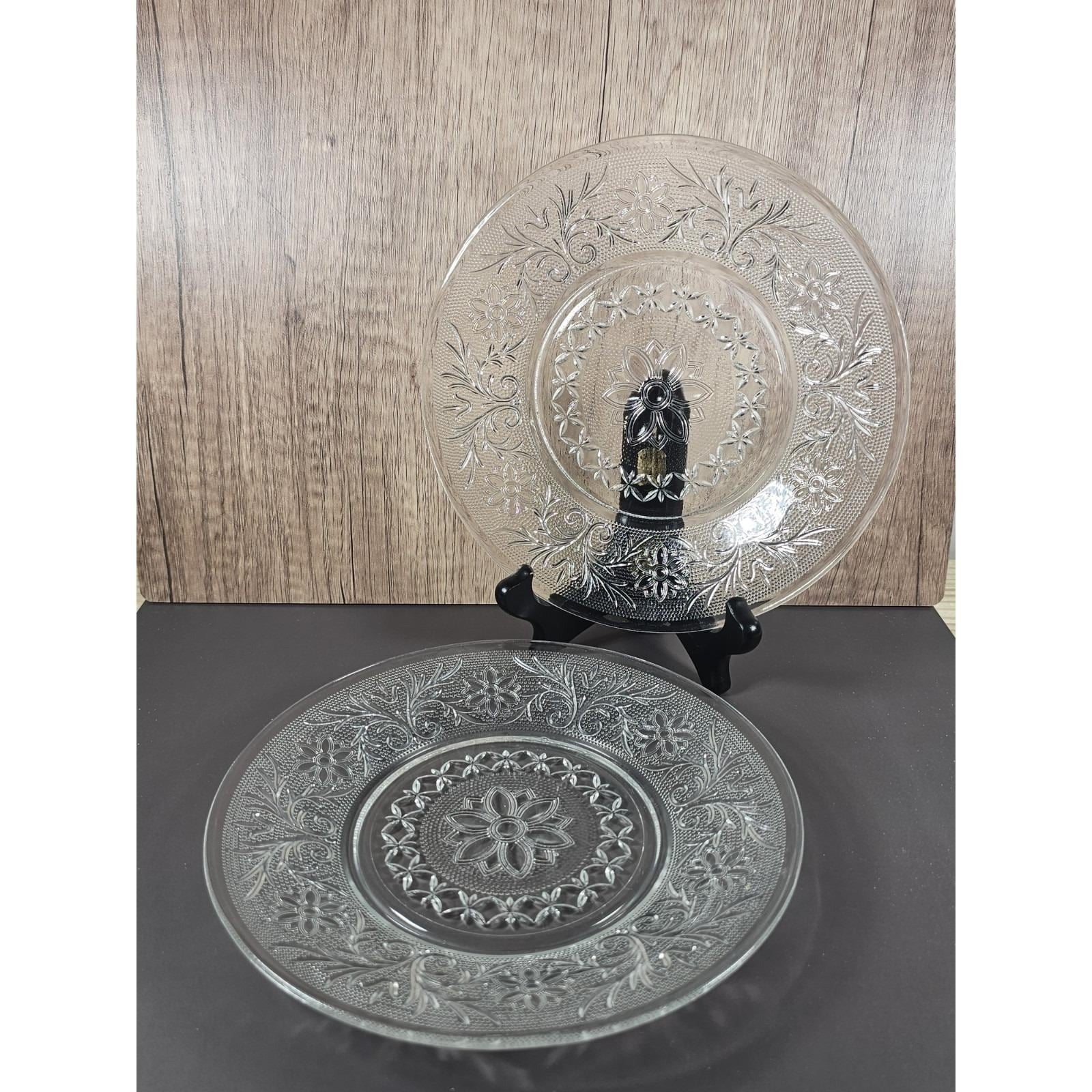 Anchor Hocking Sandwich Glass Plates Set of 2 Clear Pressed