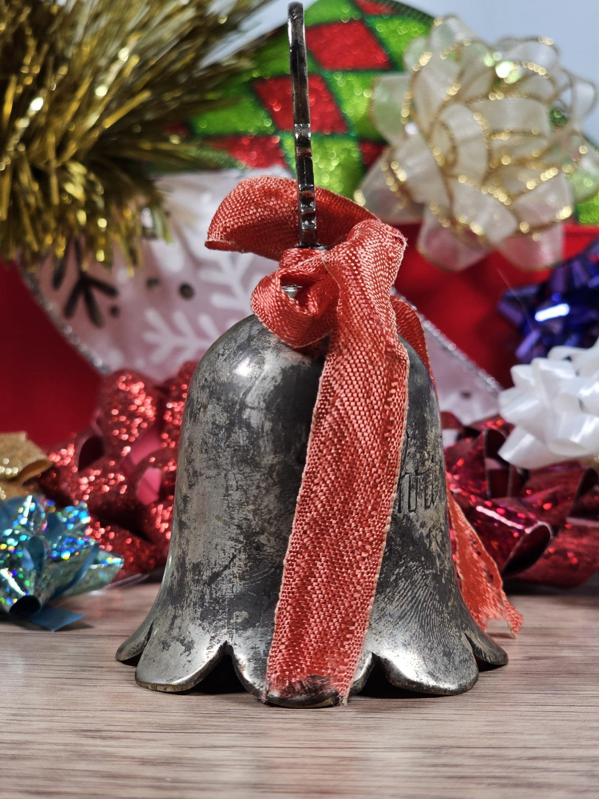 Vintage 1993 Silver Plated Engraved Christmas Bell – International Silver Co.