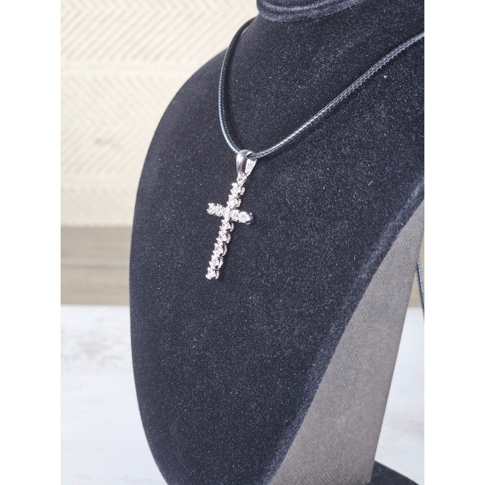 Vintage Sterling Silver Cross Pendant Necklace Faith Jewelry
