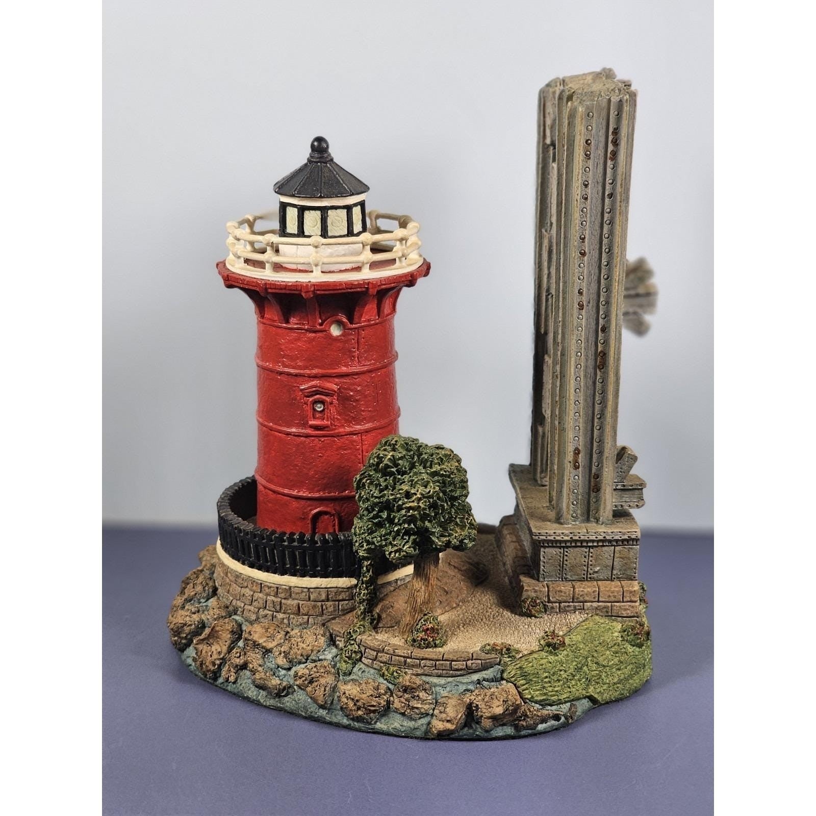 Harbour Lights Jeffreys Hook Lighthouse 1997 w/ COA