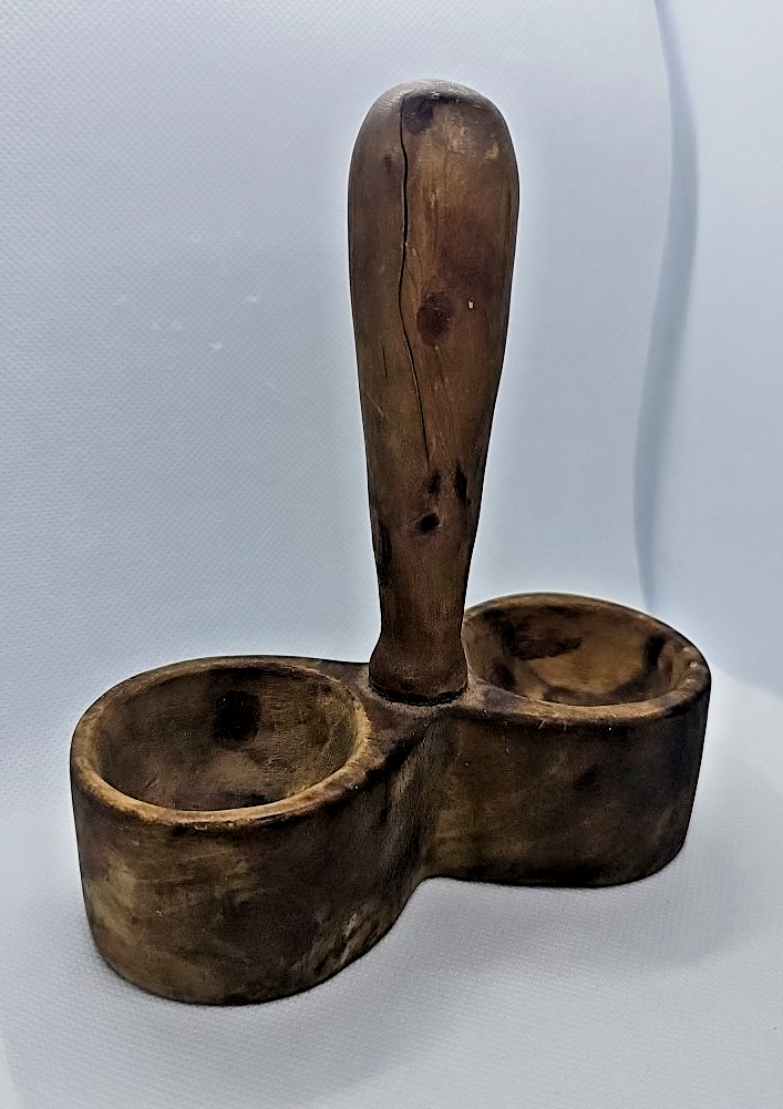 Vintage Wooden Salt & Pepper Shaker Holder – Rustic Kitchen Decor (70s)