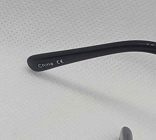 Prive Revaux The Professor Blue Light Reading Glasses Clear/Black With Case