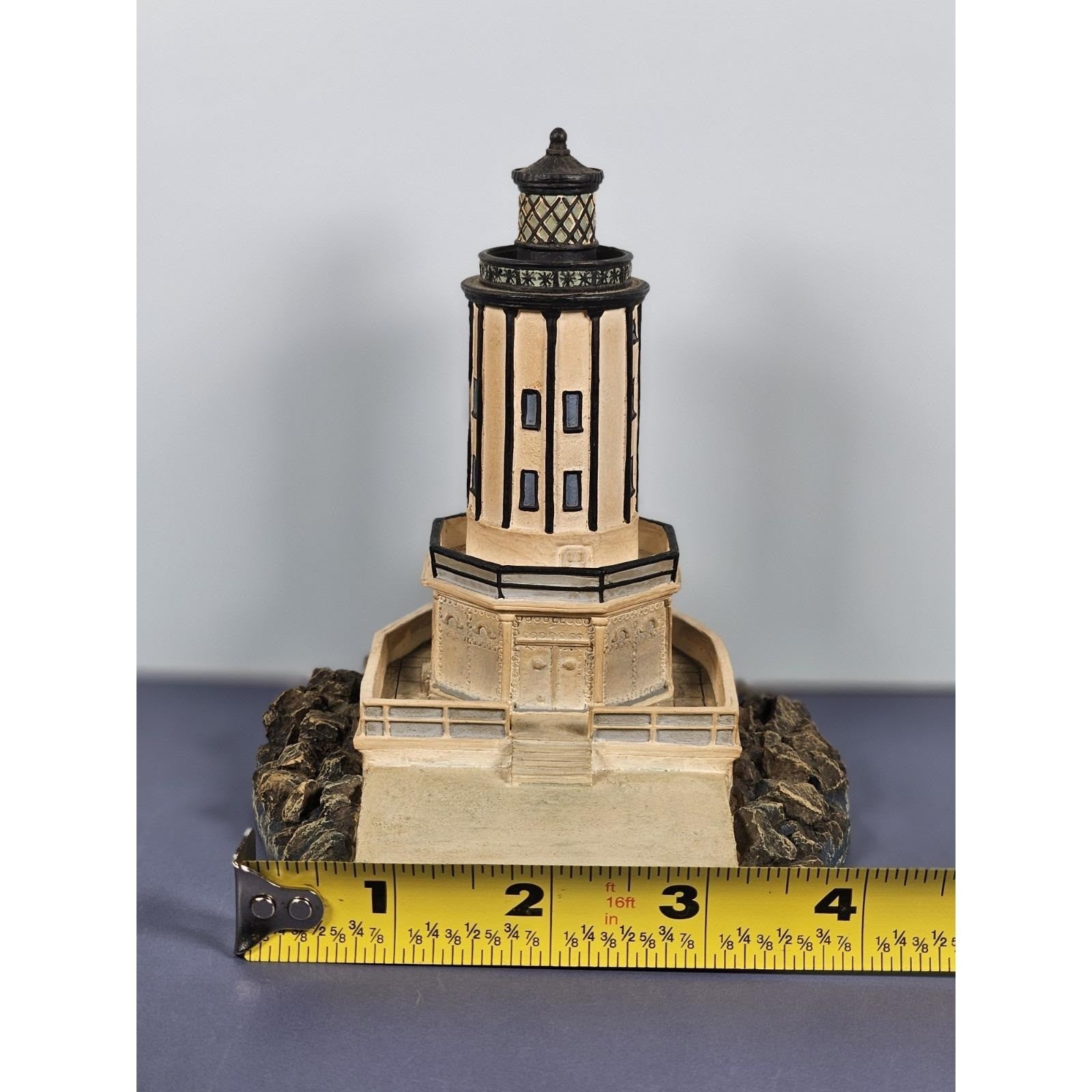 Danbury Mint Los Angeles Harbor Lighthouse Beacons by the Sea