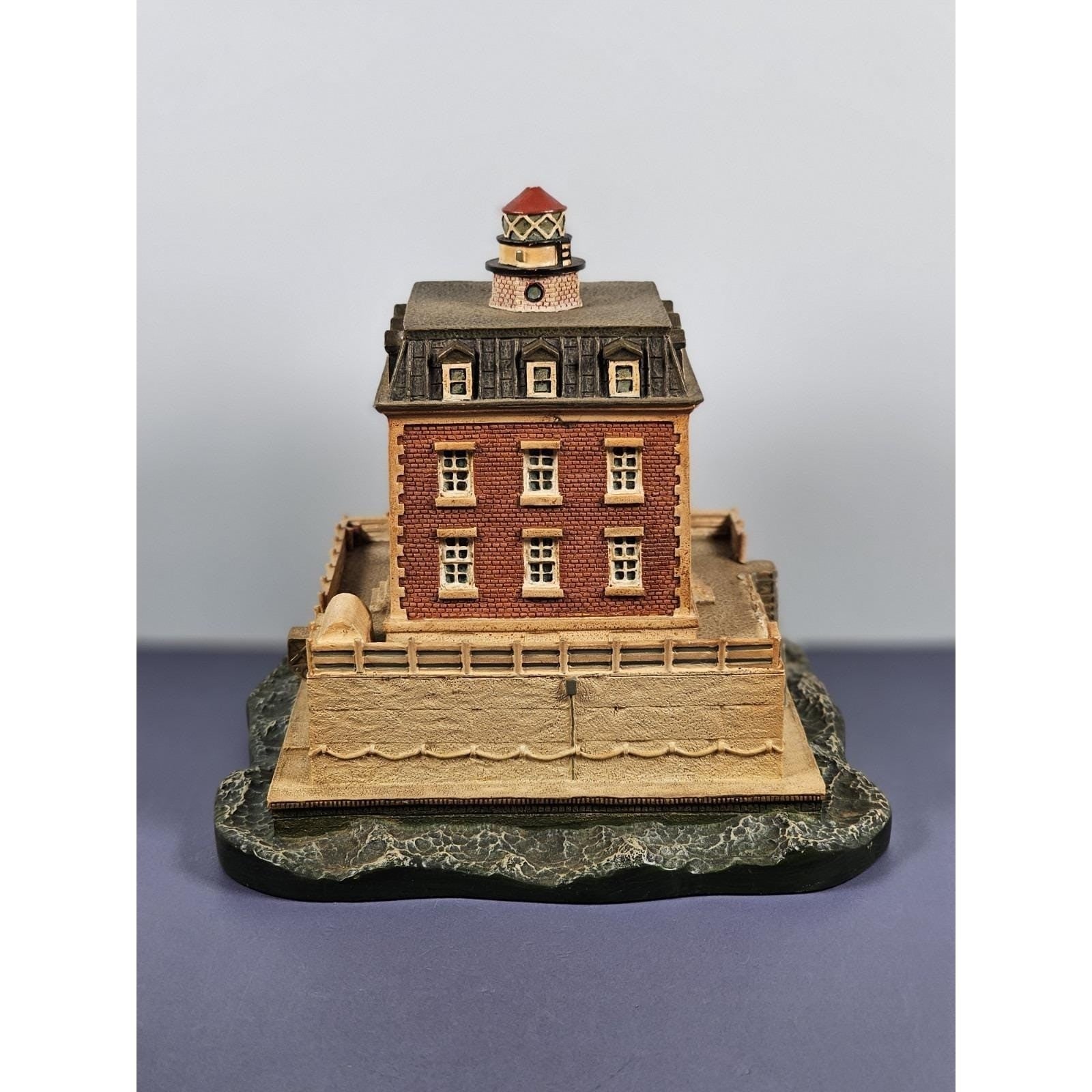 Danbury Mint New London Ledge Lighthouse Figurine Coastal Decor