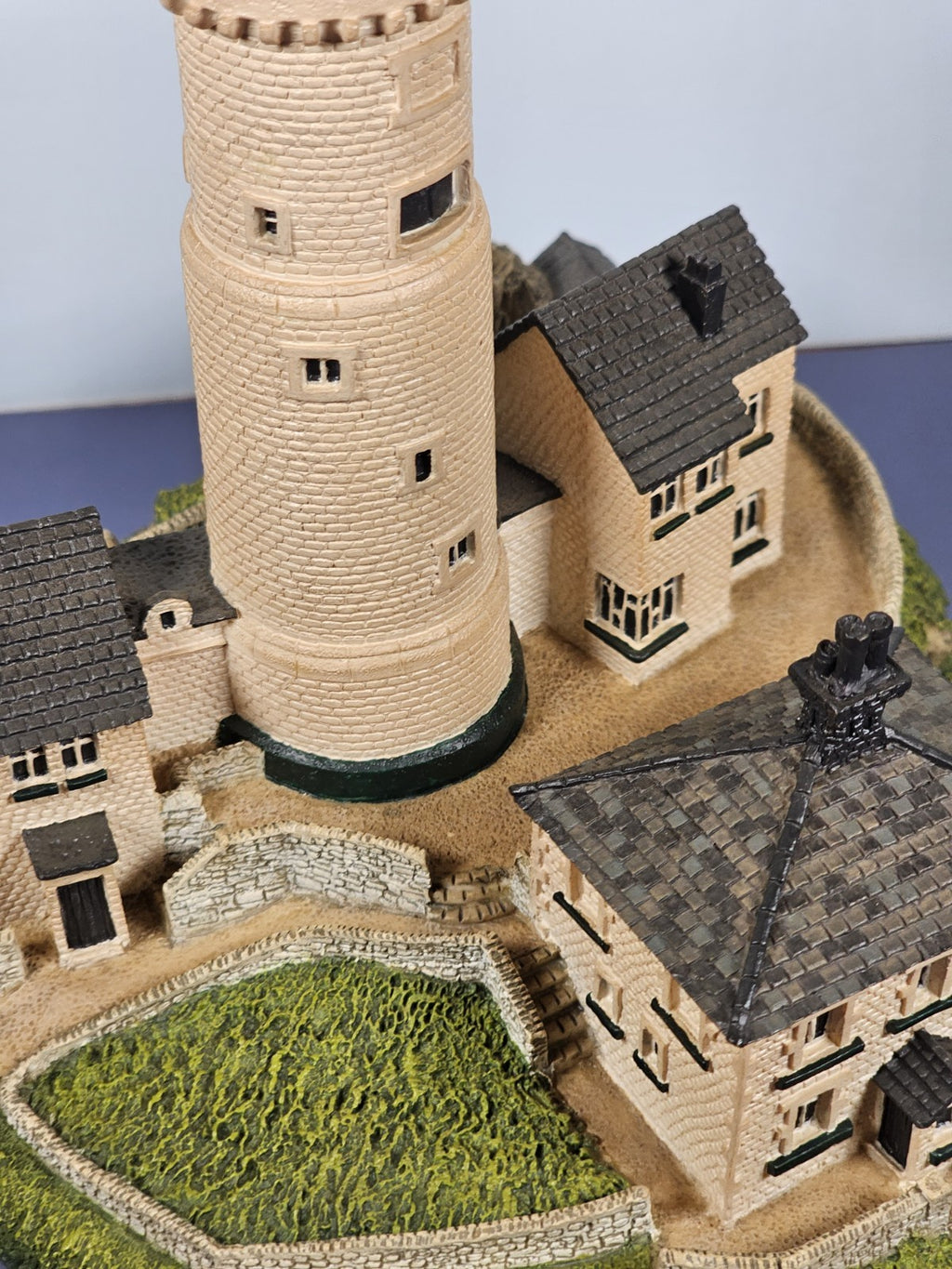 Start Point Point Lighthouse The Danbury Mint - Dartmouth, England Figure 1993