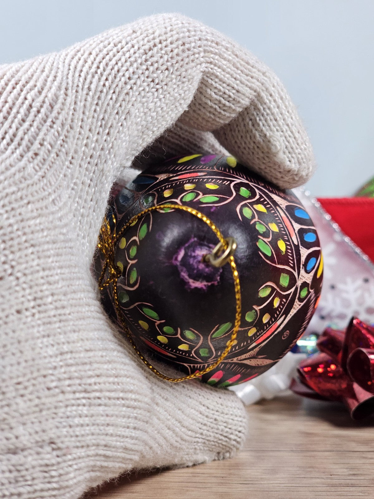 3.5″ Lucuma Bird Ornament | Hand-Carved Painted Gourd Peru Folk Art