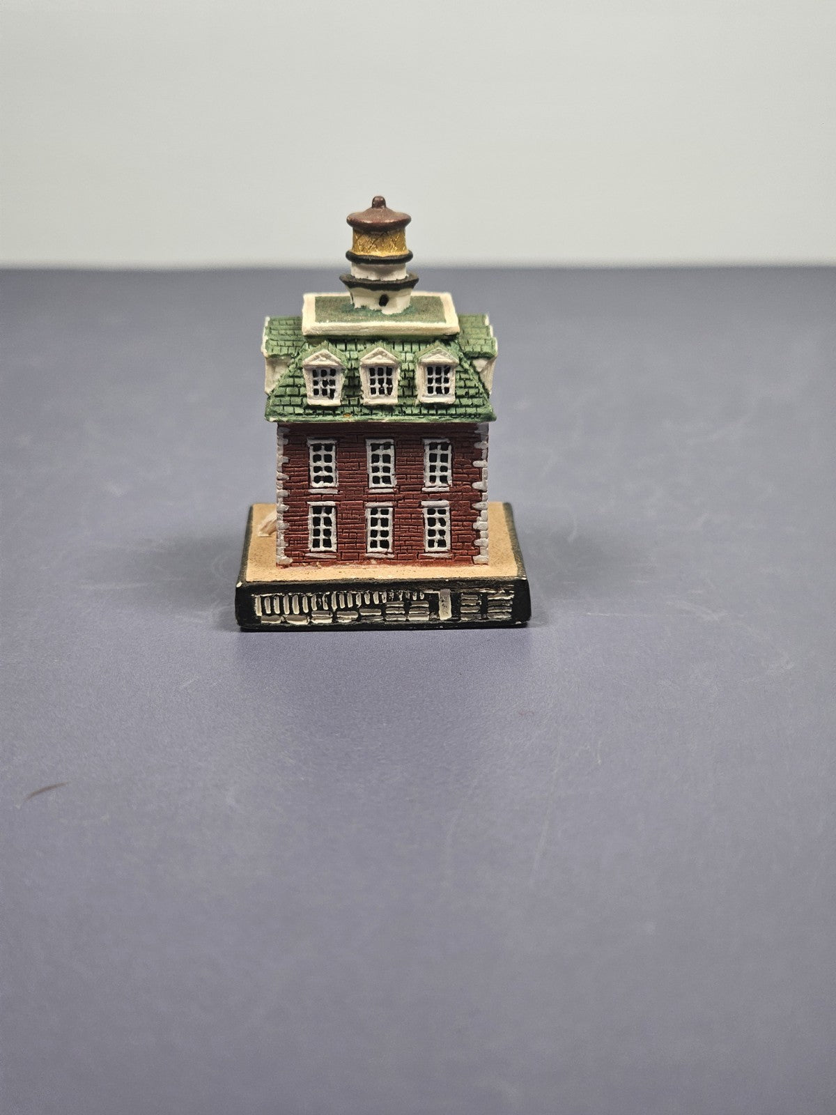 Lenox Miniature Lighthouse Thimble Figurine New London Ledge Lighthouse CT