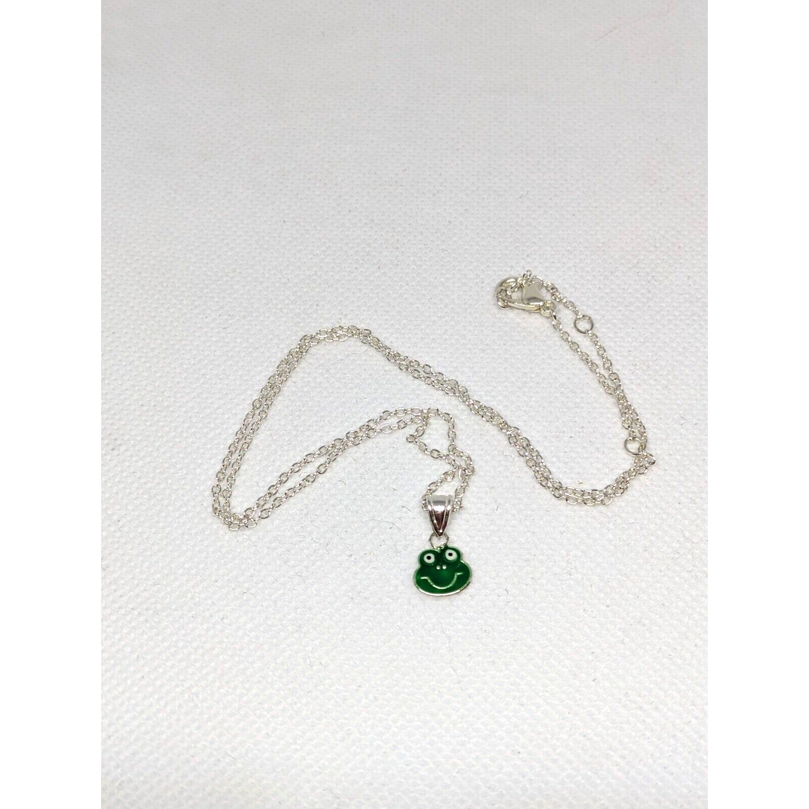 Vintage Sterling Silver Frog Pendant Necklace 16 Inch Chain