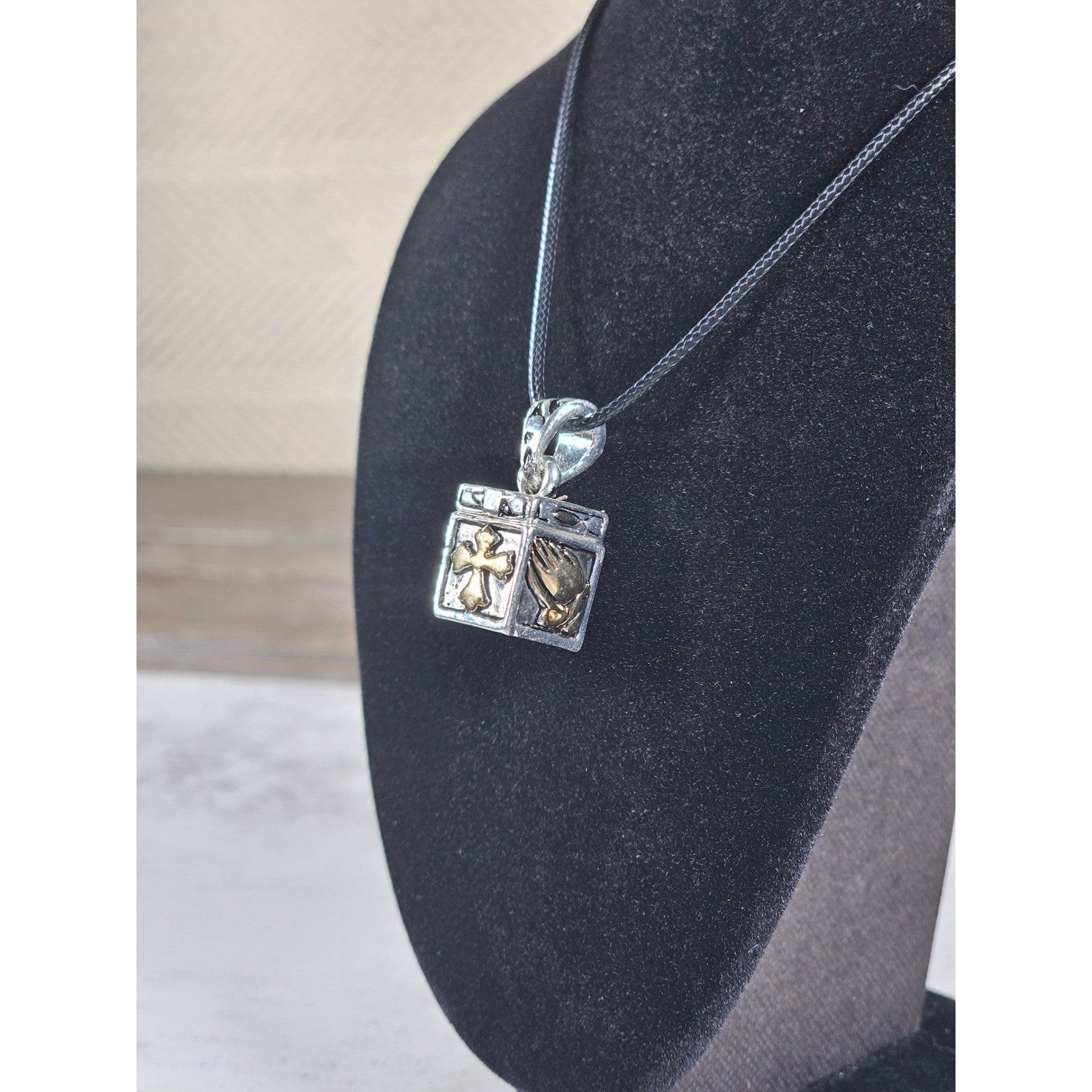 Vintage Religious Cube Pendant Necklace Cross & Praying Hands