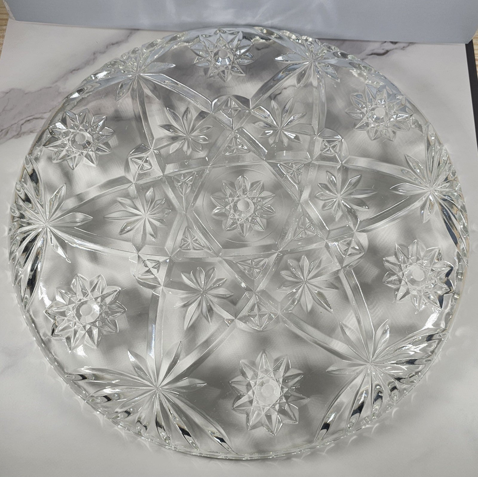 Anchor Hocking EAPC Presscut Star Of David 13.5" Round Glass Serving Tray/Platte