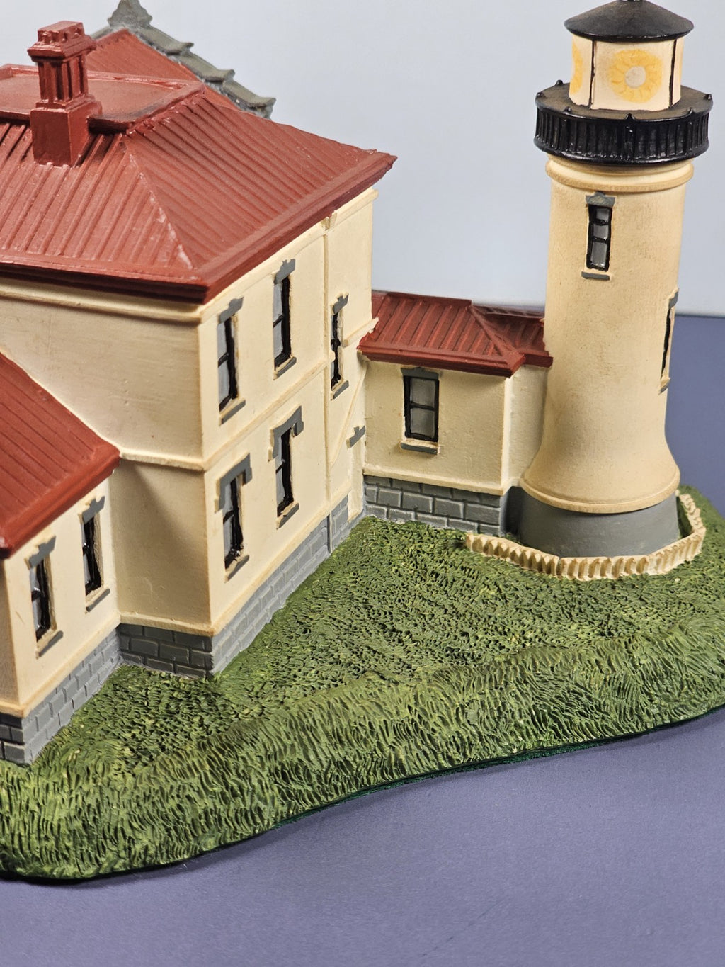 Admiralty Head Lighthouse Danbury Mint Lighthouses 1992  Whidbey Island WA