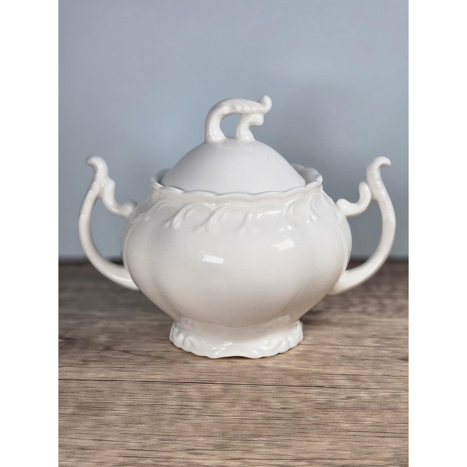 Vintage Peppertree Tabletops Porcelain Sugar Bowl with Lid