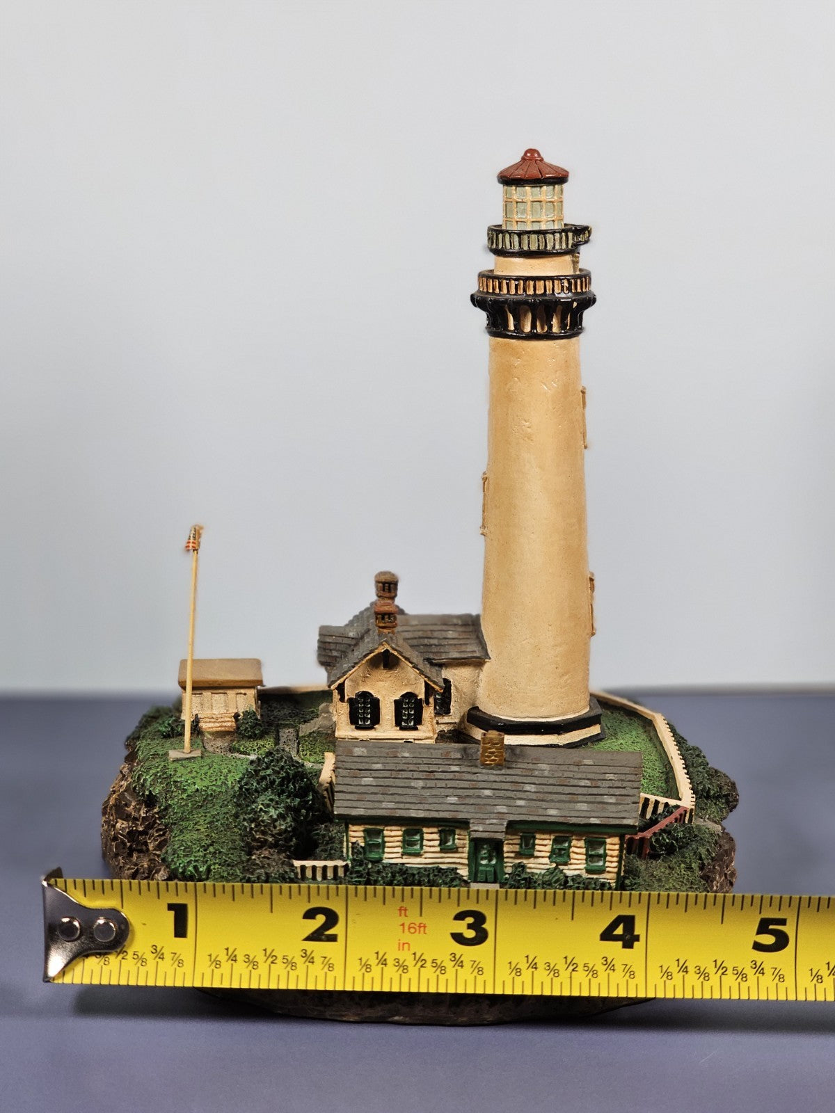 Danbury Mint Pigeon Point Lighthouse Sculpture Beacon By The Sea With COA