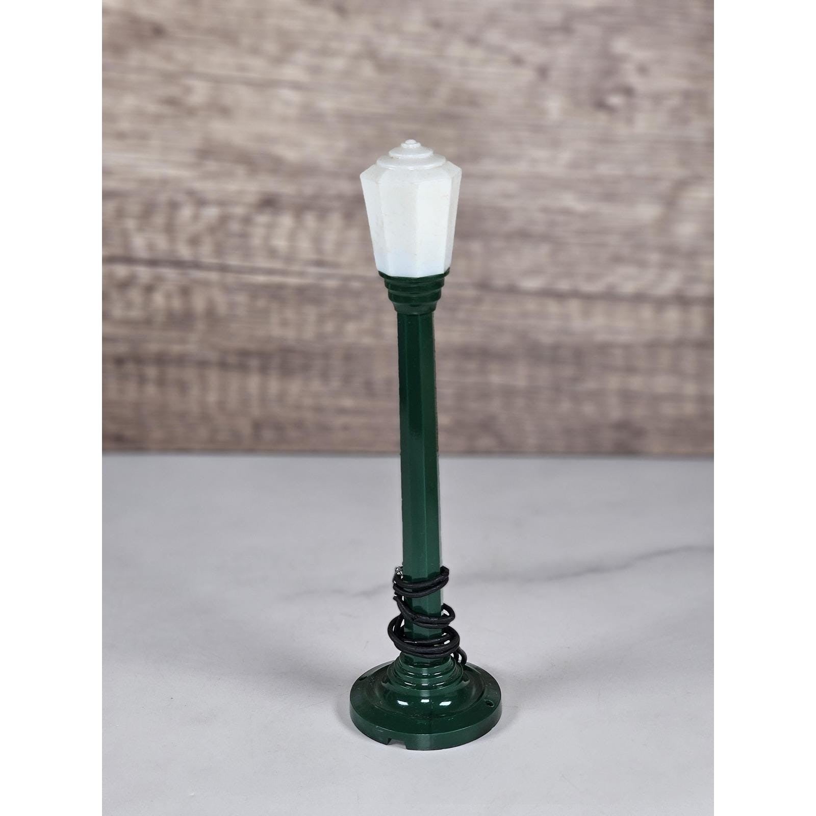 Vintage Colber Model Train Boulevard Lamp Street Light w Original Box