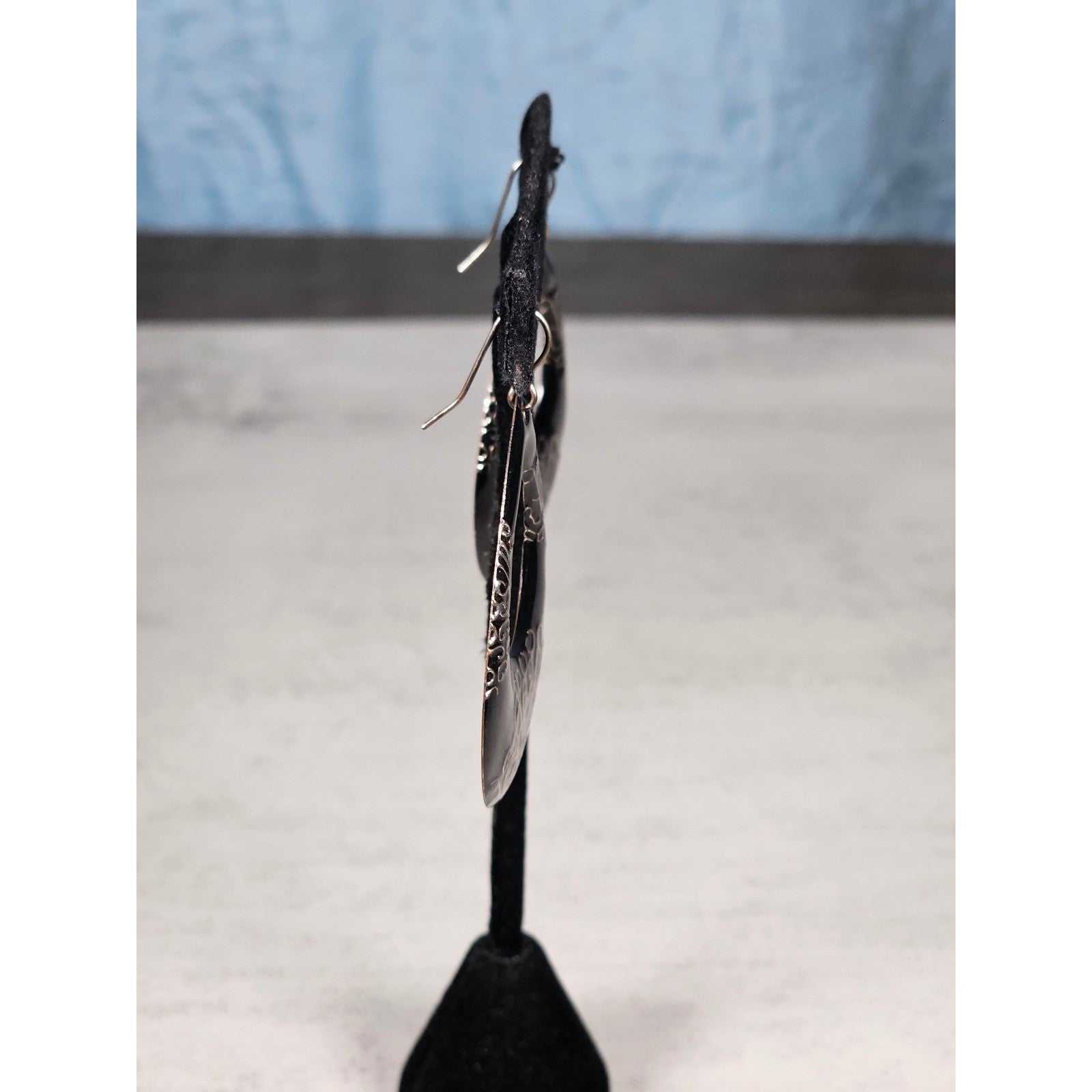 Vintage Black Teardrop Dangle Earrings with Etched Scroll Design