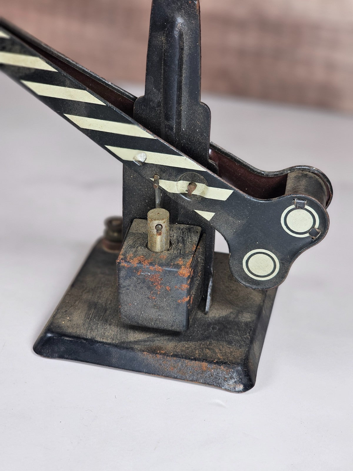 Vintage Marx O Gauge Train Railroad Crossing Arm & Signal Untested