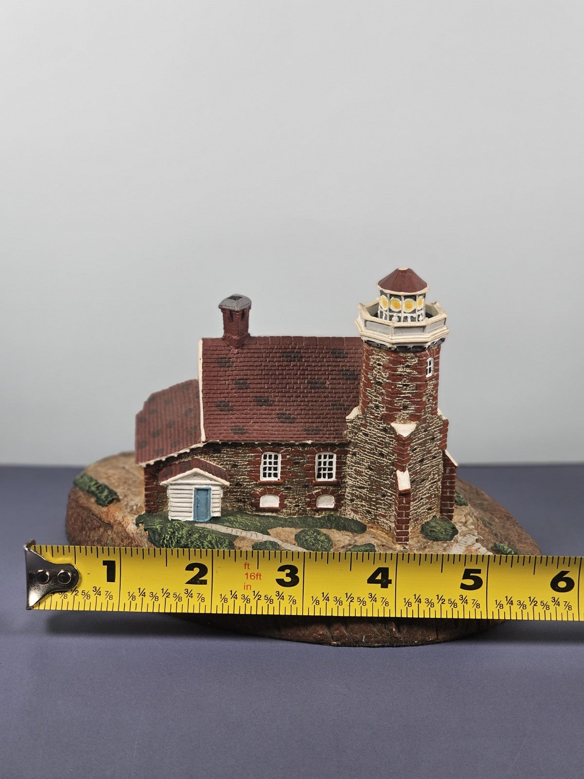 Passage Island Lighthouse Replica By Danbury Mint 1994 Historic American Lightho