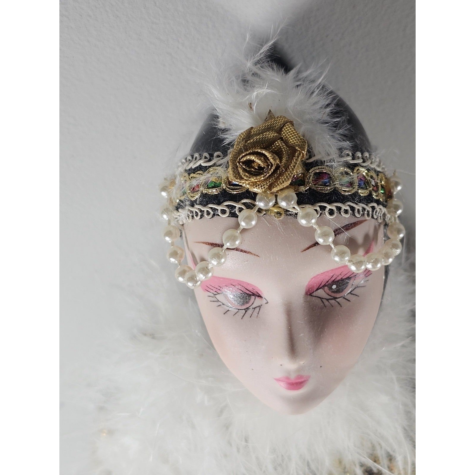 Vintage 1920s Porcelain Doll Gold White Lace Feather Boa In Box