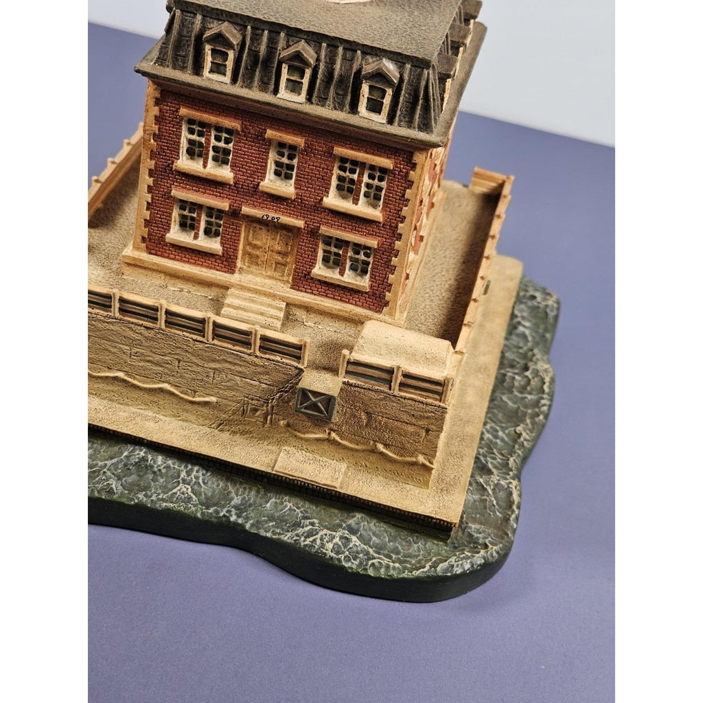 Danbury Mint New London Ledge Lighthouse Figurine Coastal Decor