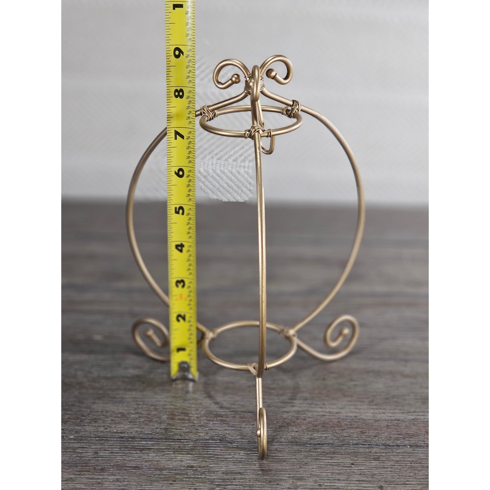 Vintage Gold Tone Wire Ornament Holder Display Stand 9x6.5 Decor