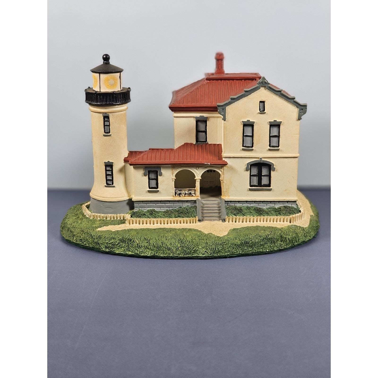 Danbury Mint Admiralty Head Lighthouse 1992 COA Coastal Decor