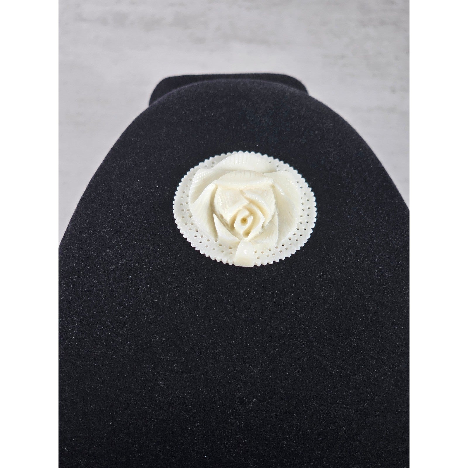 Vintage Carved Rose Pendant Round Floral Medallion Ivory Tone